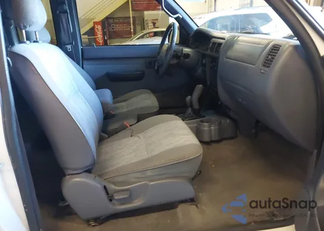 1999 Toyota Tacoma from USA, damaged, VIN 4TAWM72N9XZ476149